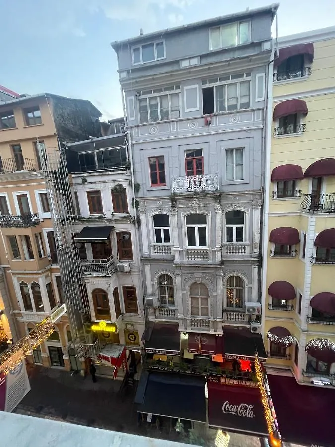 One Bedroom Apartment In Istiklal Street Istanbul